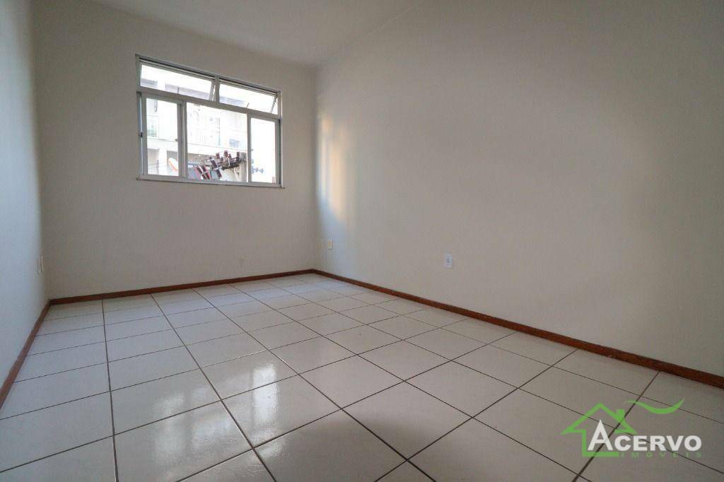 Apartamento para alugar com 2 quartos, 68m² - Foto 3