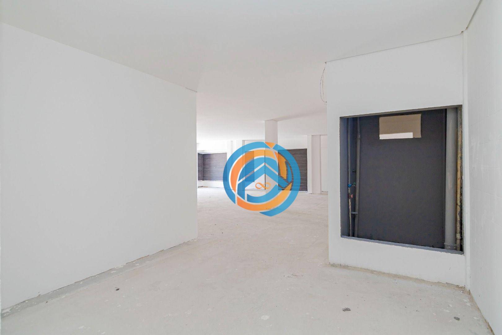 Sobrado à venda com 3 quartos, 600m² - Foto 63