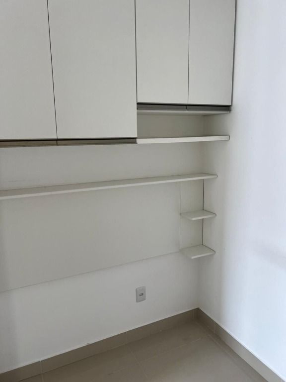 Apartamento à venda com 1 quarto, 33m² - Foto 13