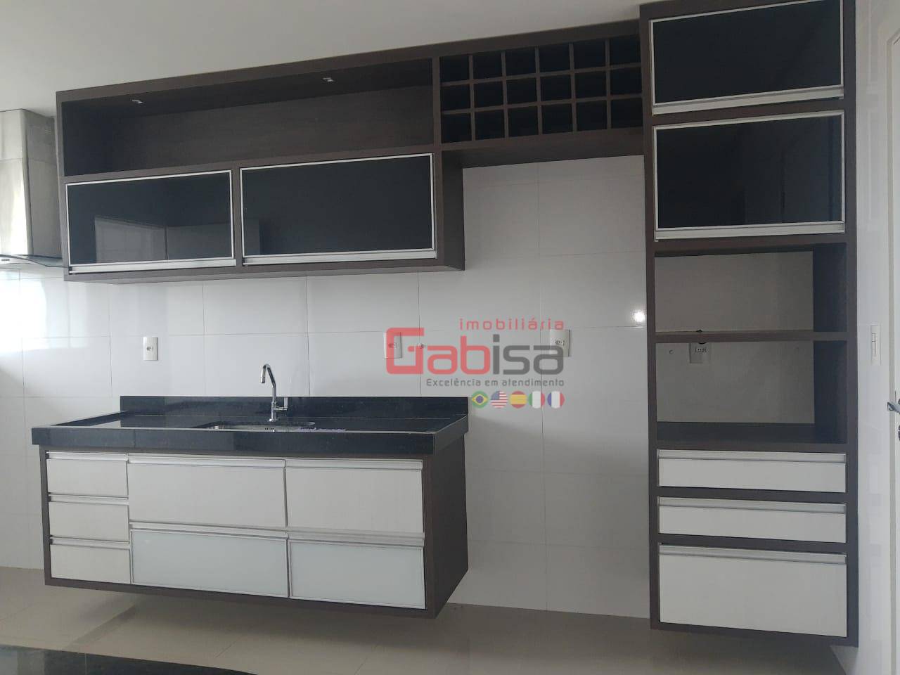 Apartamento para alugar com 3 quartos, 130m² - Foto 7