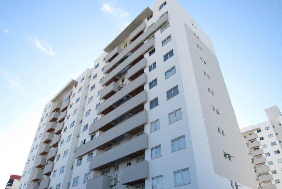 Apartamento à venda com 2 quartos, 65m² - Foto 2