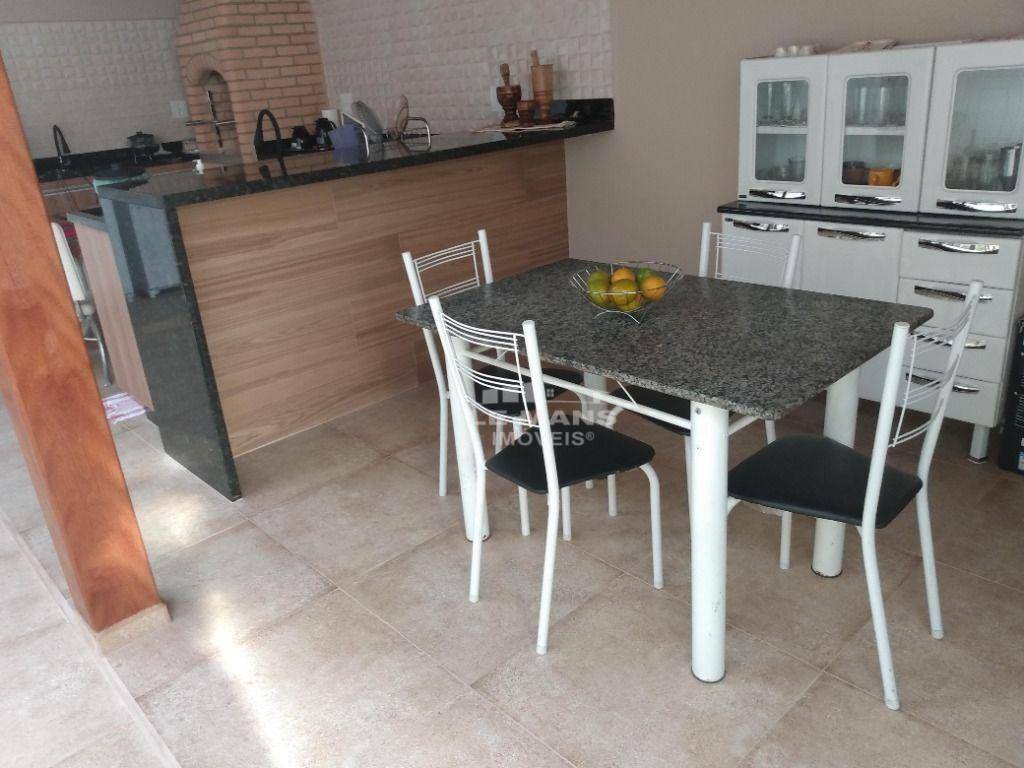 Casa à venda com 3 quartos, 200m² - Foto 25