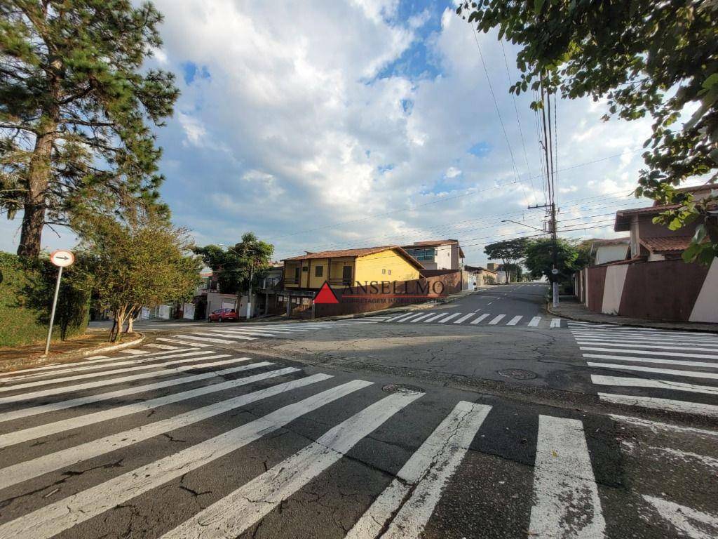 Casa à venda com 4 quartos, 267m² - Foto 58