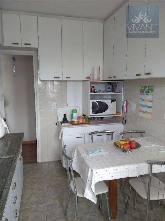 Apartamento à venda com 3 quartos, 87m² - Foto 11