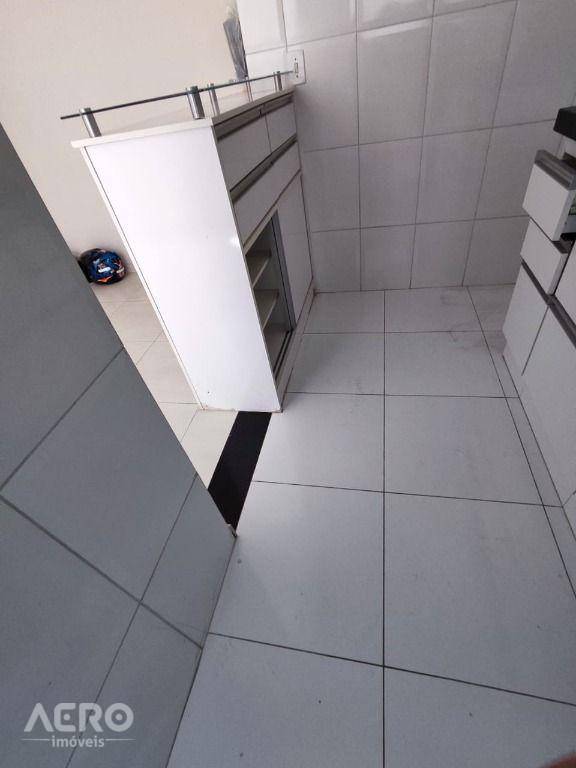 Apartamento à venda com 2 quartos, 49m² - Foto 23