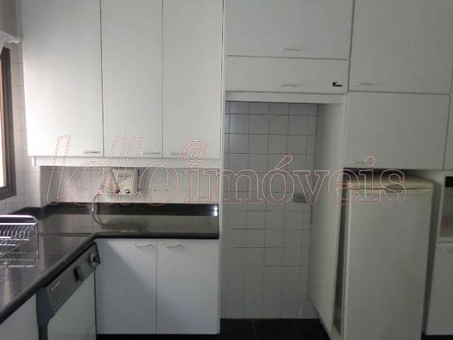 Apartamento para alugar com 3 quartos, 133m² - Foto 11