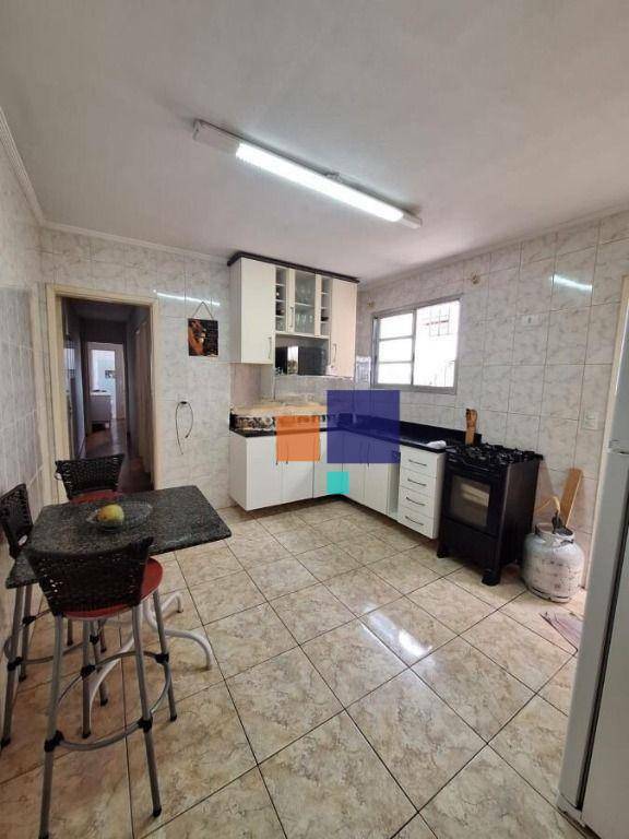 Casa à venda com 3 quartos, 162m² - Foto 11