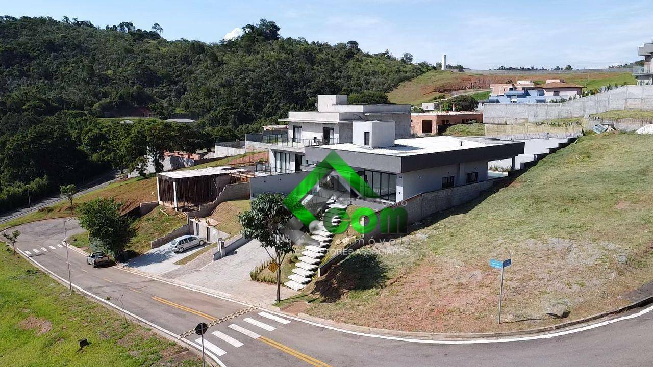 Casa à venda com 3 quartos, 274m² - Foto 6