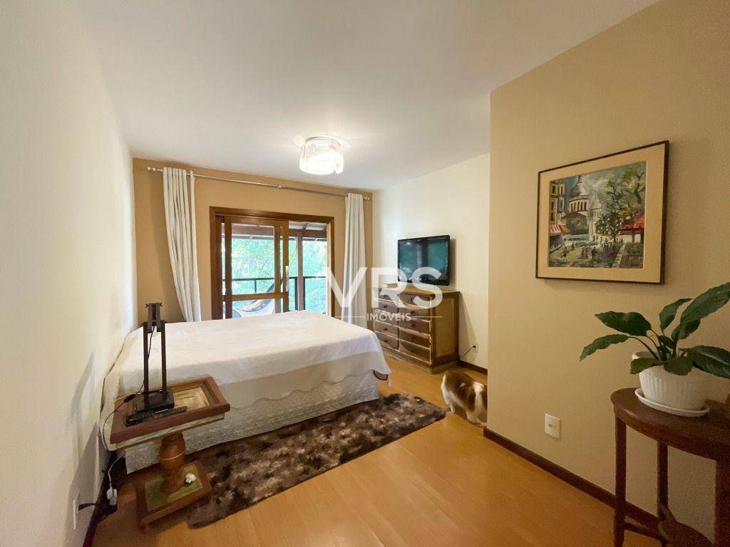 Casa de Condomínio à venda com 4 quartos, 250m² - Foto 20