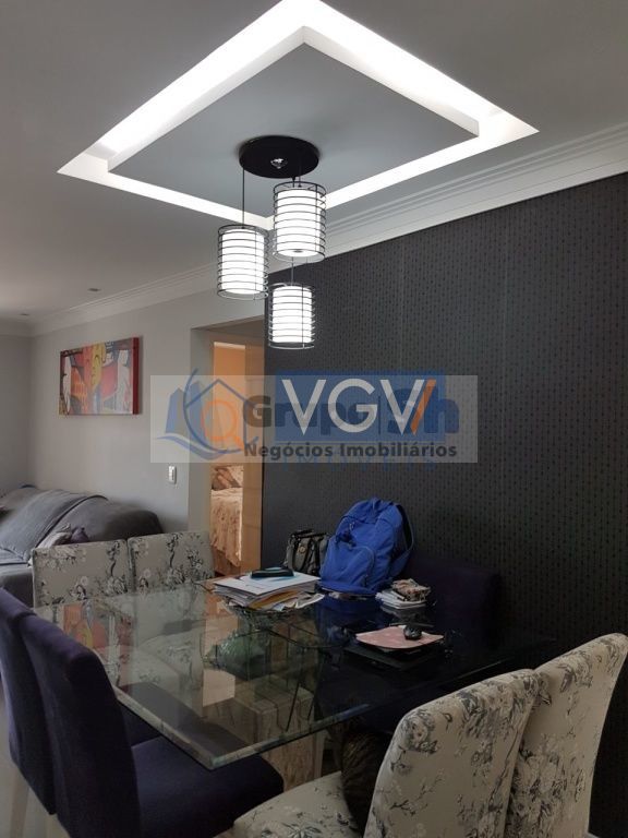 Apartamento à venda com 2 quartos, 68m² - Foto 2