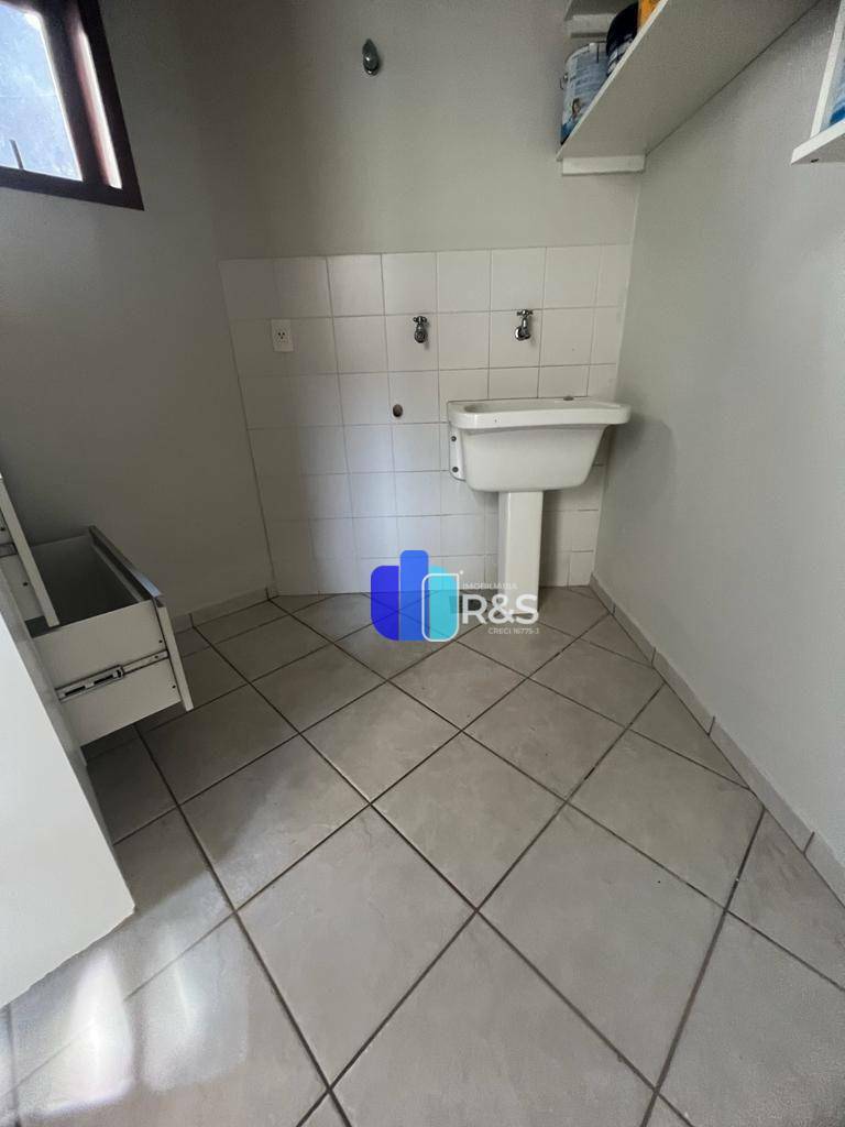 Casa de Condomínio à venda e aluguel com 3 quartos, 246m² - Foto 41