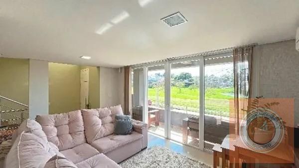 Casa à venda com 3 quartos, 244m² - Foto 10