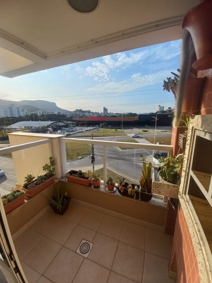 Apartamento à venda com 3 quartos - Foto 1