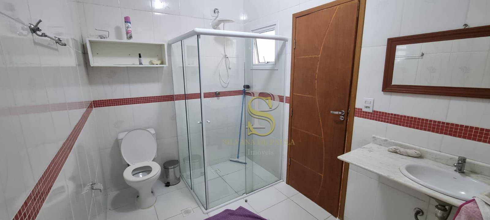 Casa de Condomínio à venda com 4 quartos, 400m² - Foto 34