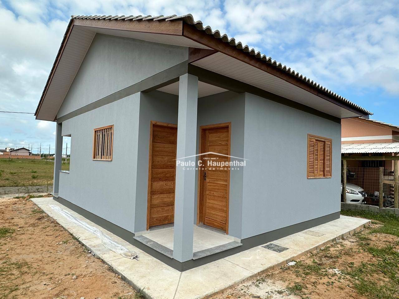 Casa à venda com 2 quartos, 53m² - Foto 2