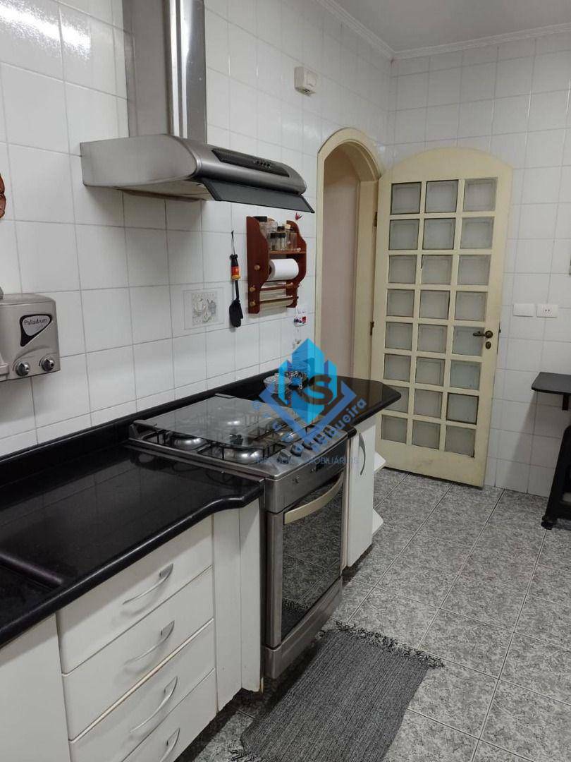 Sobrado à venda e aluguel com 3 quartos, 225M2 - Foto 18