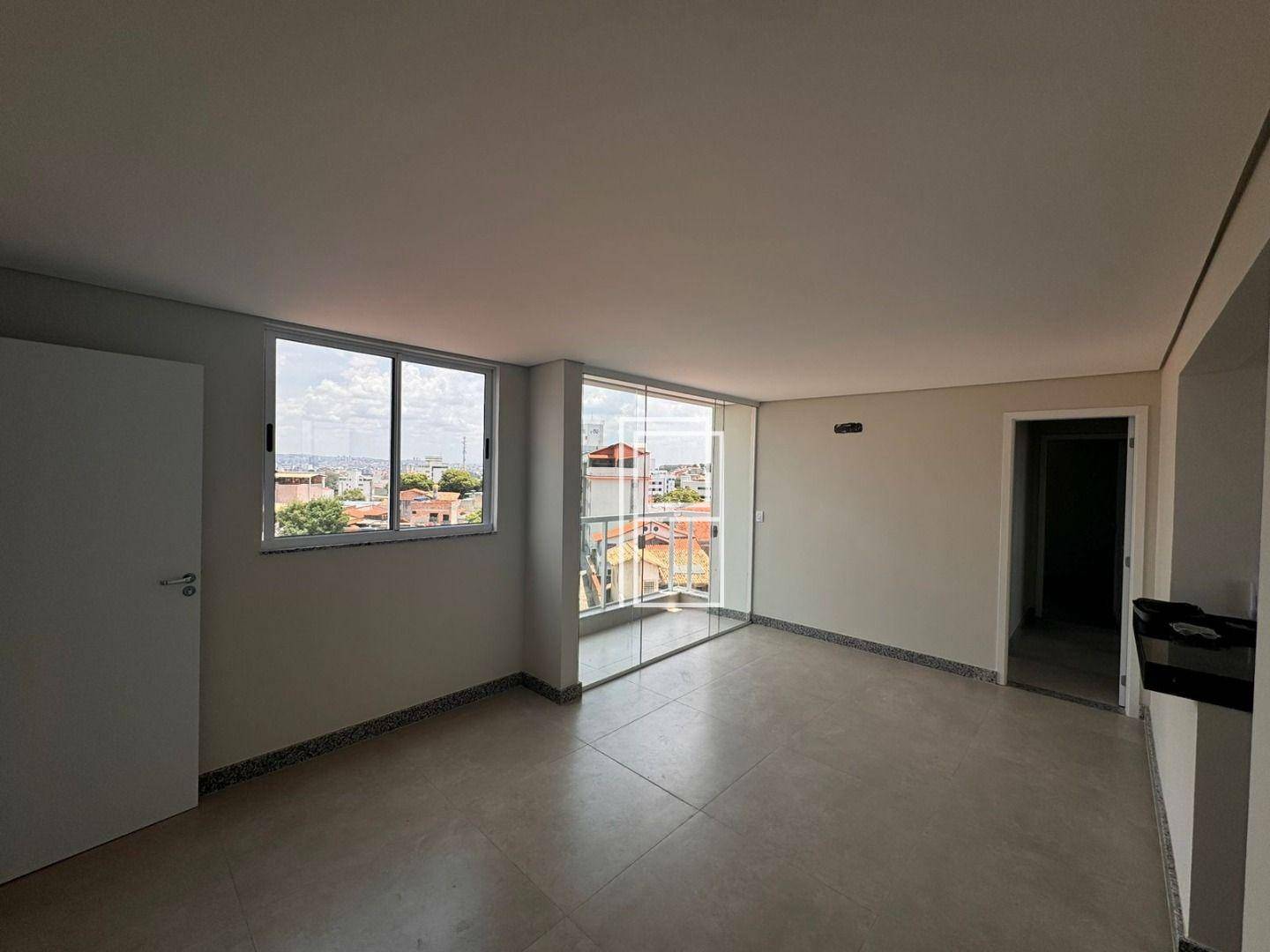 Cobertura à venda com 3 quartos, 143m² - Foto 4