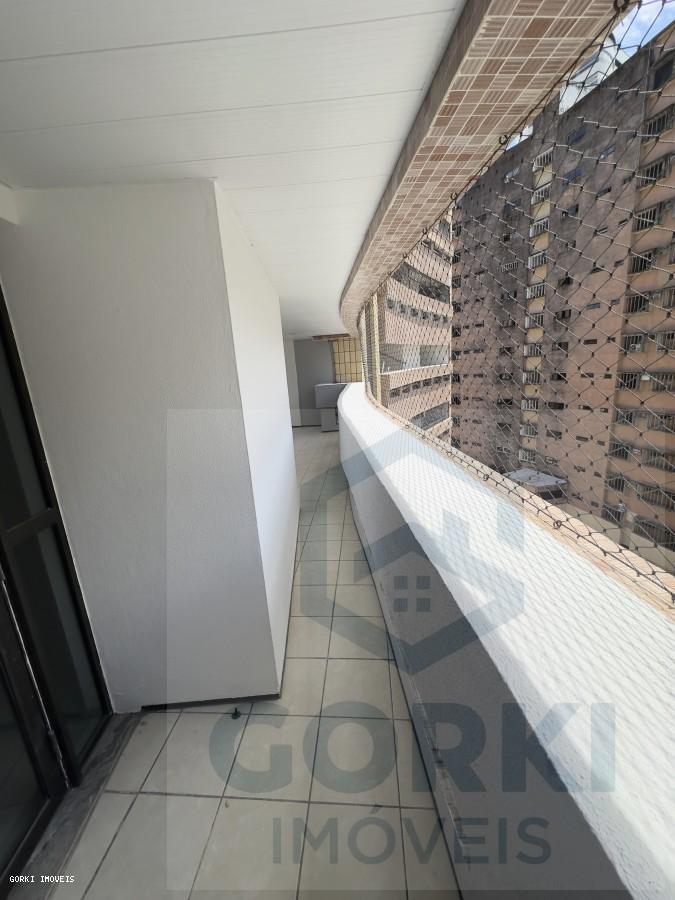 Apartamento à venda com 4 quartos, 158m² - Foto 13