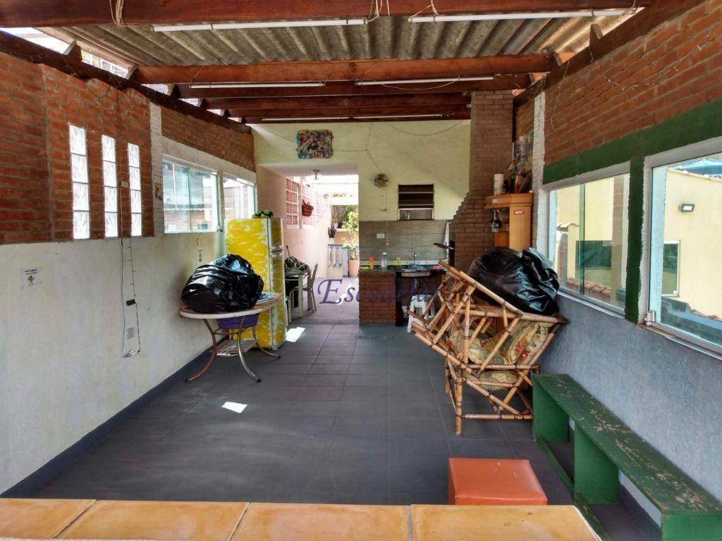 Sobrado à venda com 4 quartos, 180m² - Foto 4