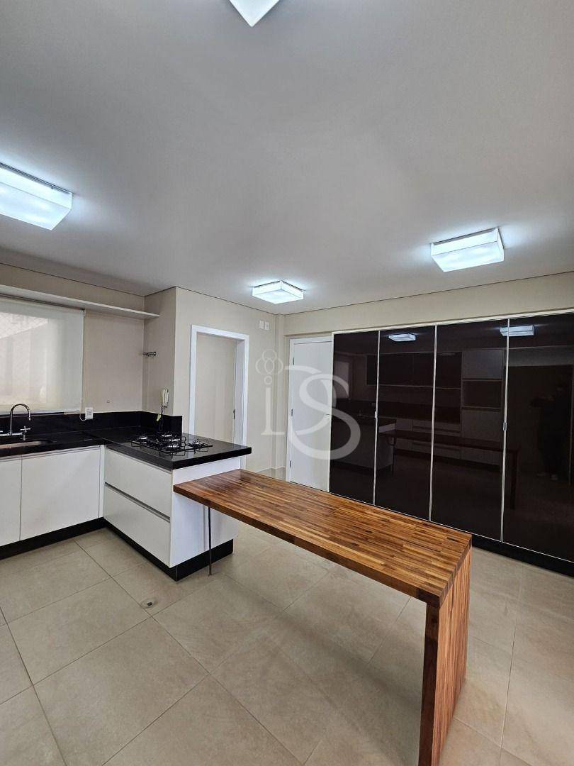 Apartamento, 3 quartos, 186 m² - Foto 4