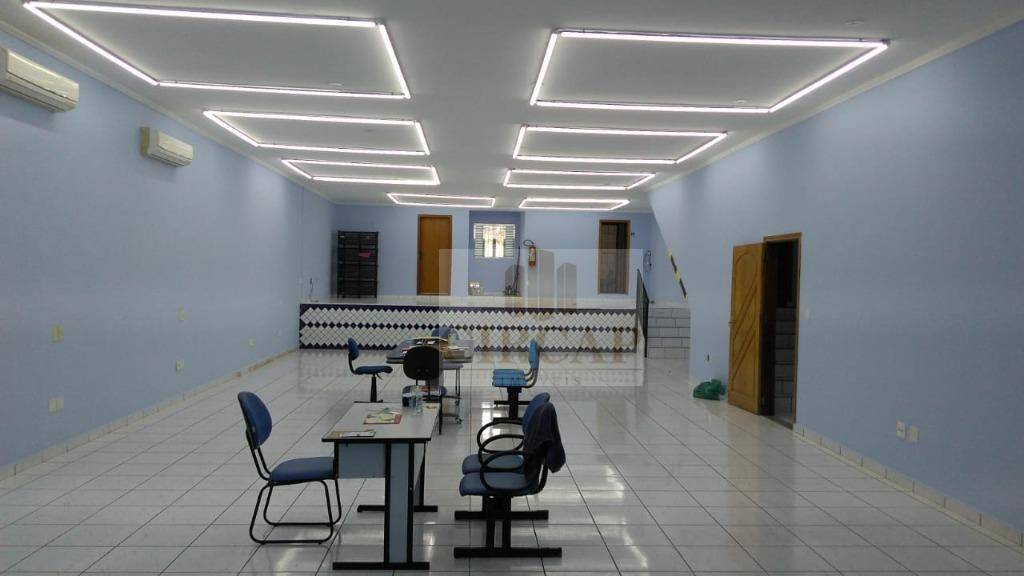 Prédio Inteiro, 750 m² - Foto 1