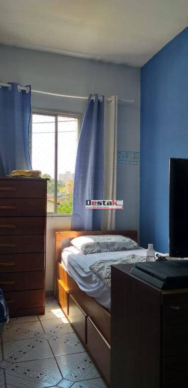 Apartamento à venda com 3 quartos, 64m² - Foto 10