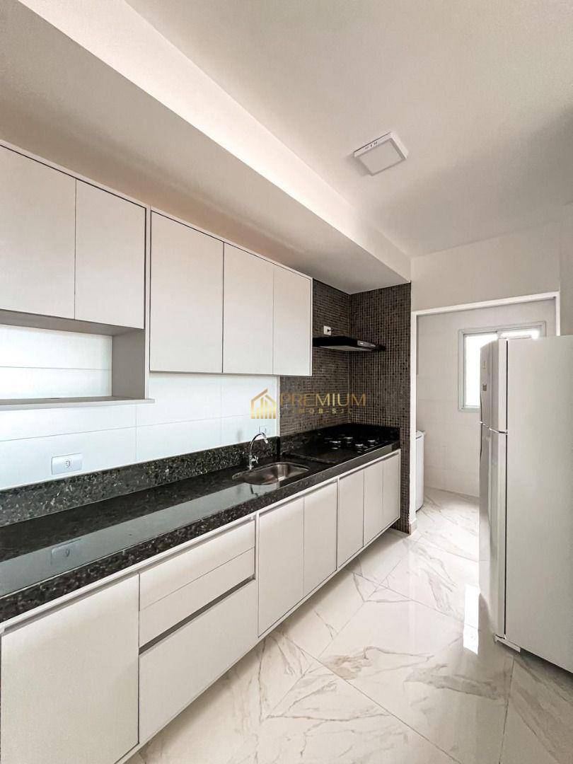 Apartamento à venda com 2 quartos, 74m² - Foto 4