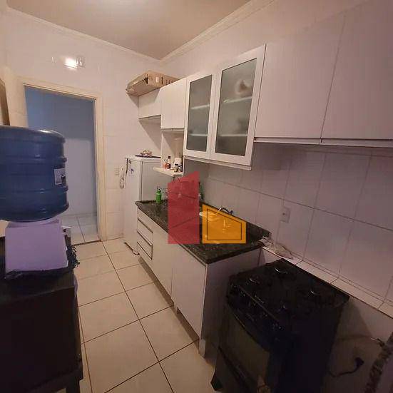 Apartamento à venda com 3 quartos, 92m² - Foto 3