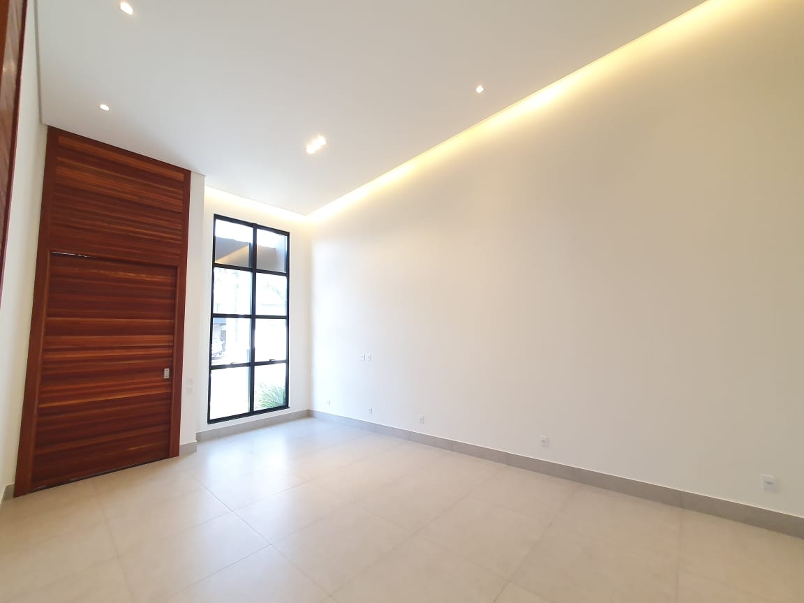 Casa para alugar com 3 quartos, 190m² - Foto 4