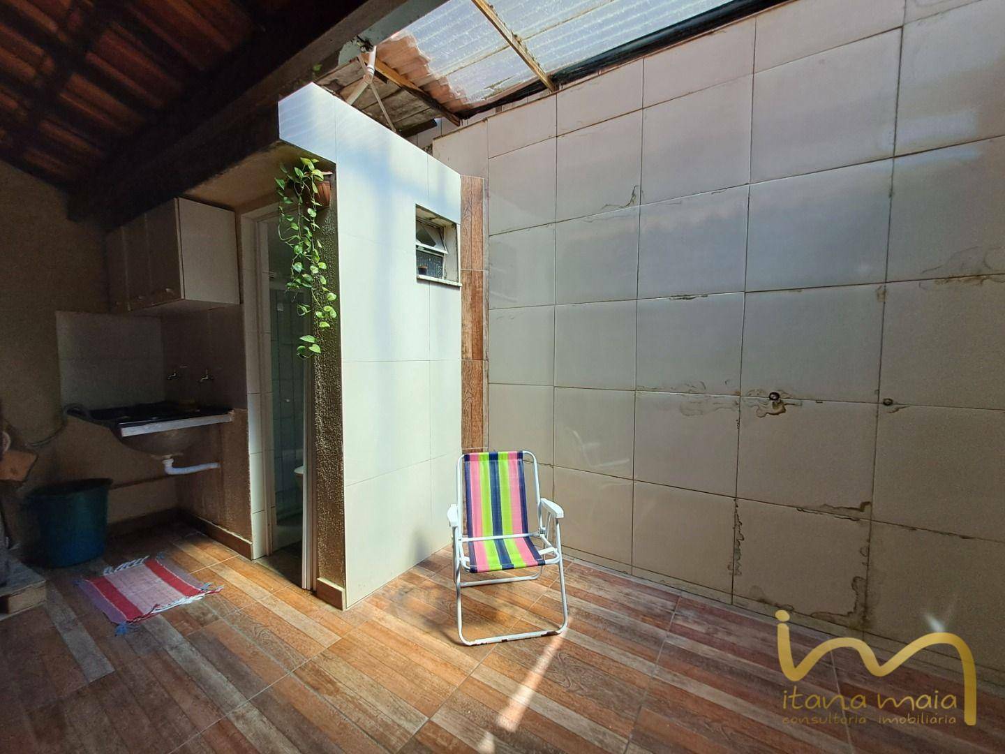 Casa à venda com 4 quartos, 120m² - Foto 15