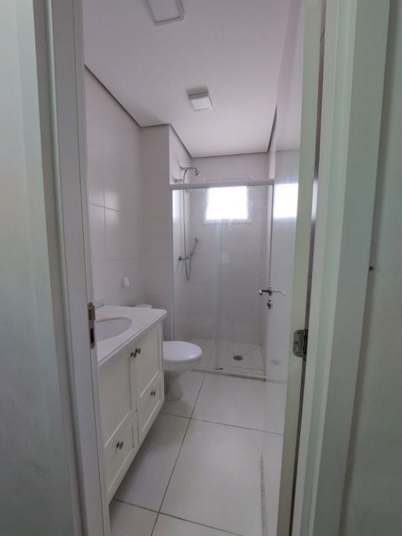 Apartamento à venda com 2 quartos, 76m² - Foto 20