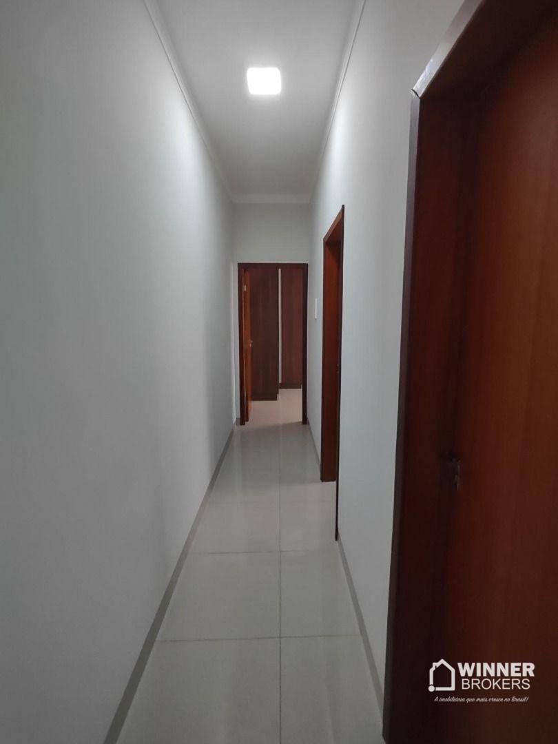 Casa à venda com 2 quartos, 70m² - Foto 12