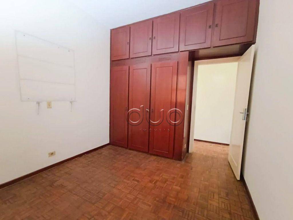 Casa à venda com 3 quartos, 232m² - Foto 11