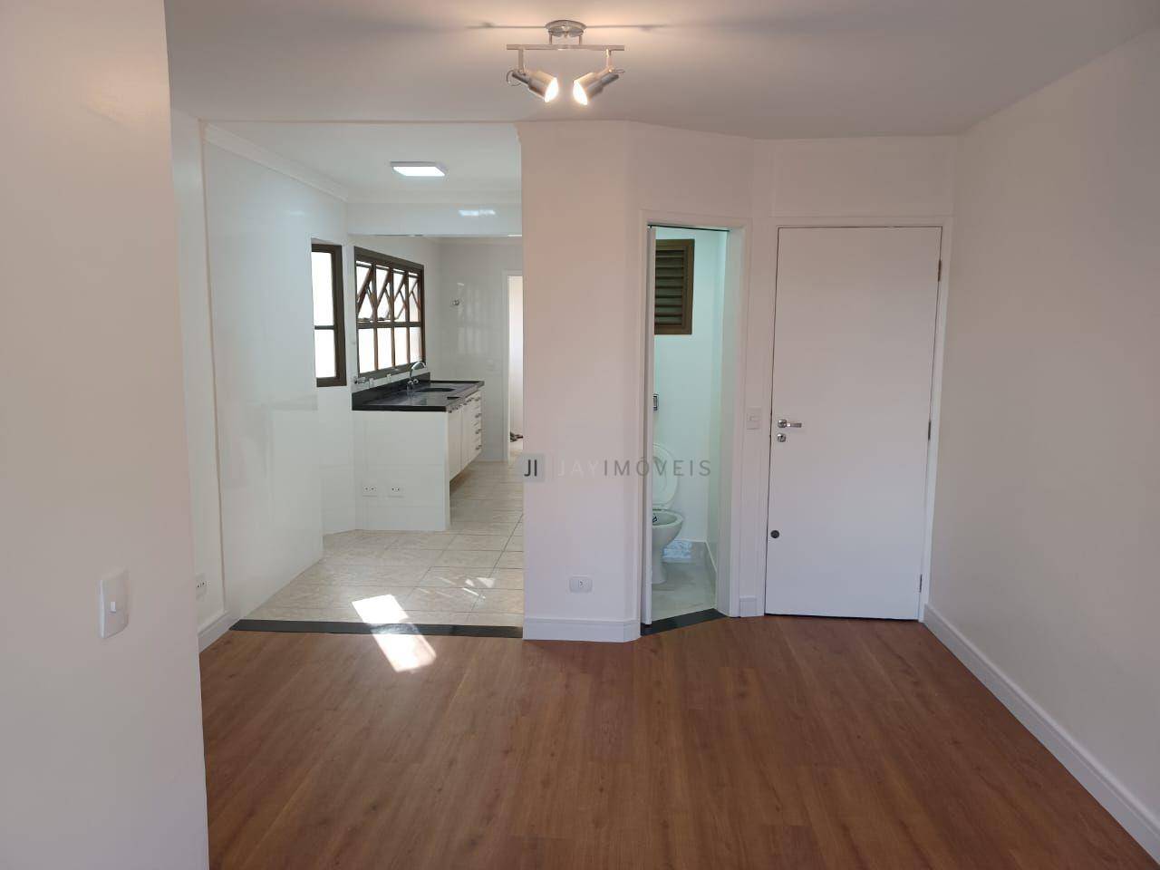 Apartamento para alugar com 4 quartos, 96m² - Foto 5