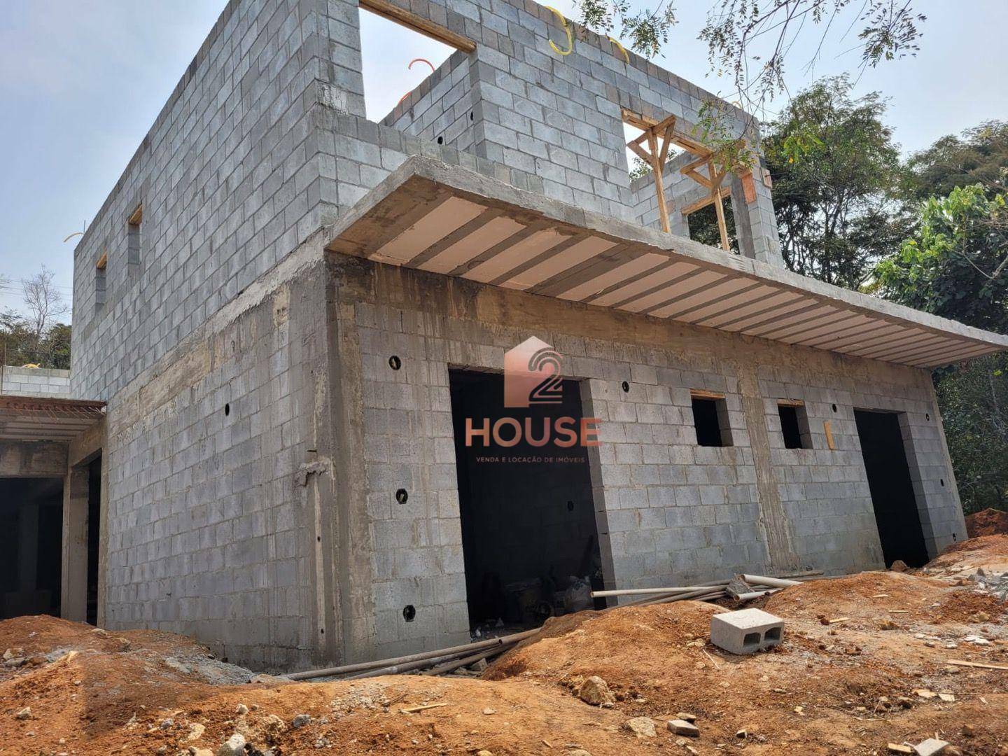 Casa de Condomínio à venda com 4 quartos, 380m² - Foto 3