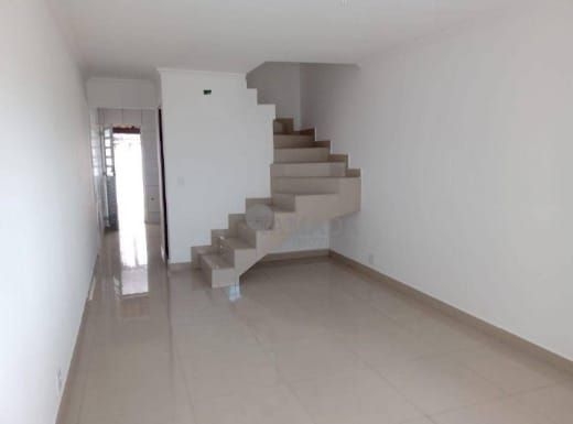 Sobrado para alugar com 2 quartos, 75m² - Foto 3