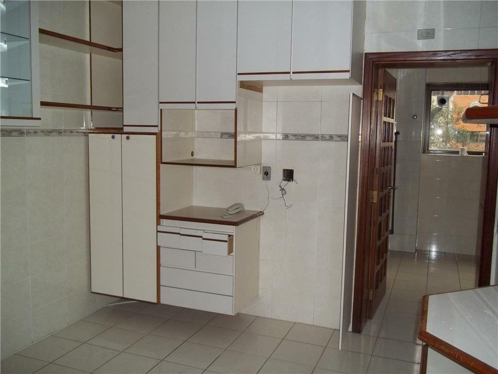 Apartamento à venda com 3 quartos, 160m² - Foto 3