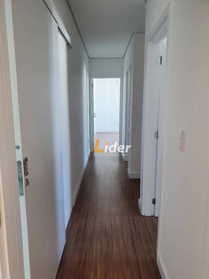 Apartamento à venda com 4 quartos, 225m² - Foto 15