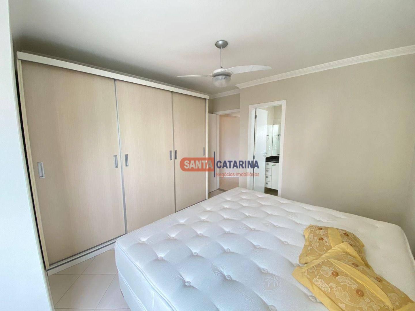 Apartamento para alugar com 2 quartos, 112m² - Foto 6