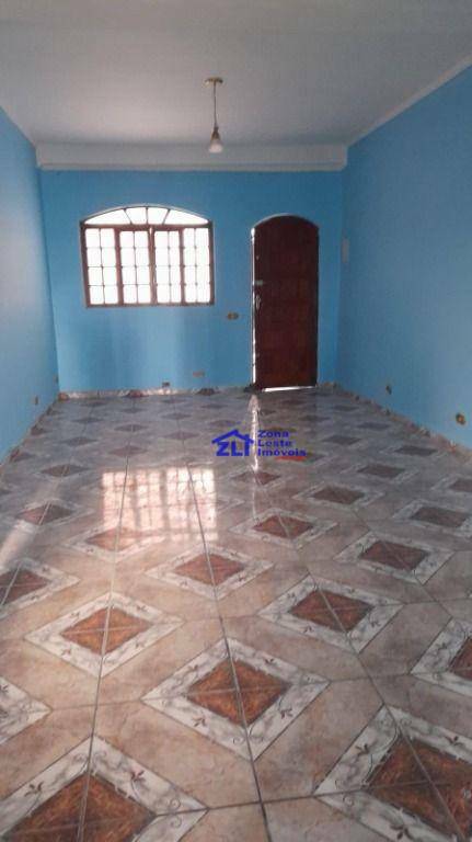 Sobrado para alugar com 3 quartos, 100m² - Foto 1