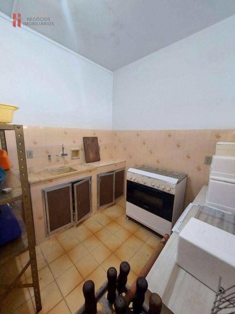 Casa à venda com 5 quartos, 197m² - Foto 49