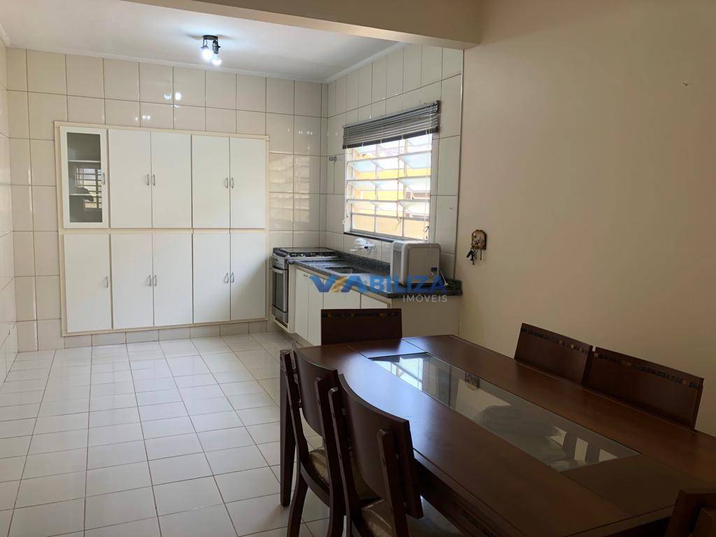 Casa à venda com 2 quartos, 140m² - Foto 16