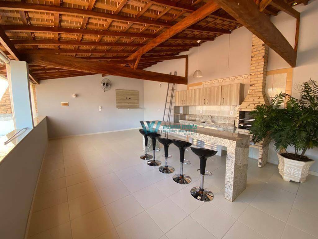 Casa à venda com 3 quartos, 211m² - Foto 15