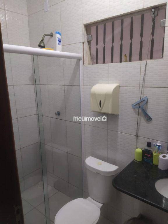 Casa à venda com 2 quartos, 109m² - Foto 5