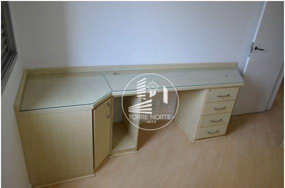 Apartamento à venda com 3 quartos, 131m² - Foto 9