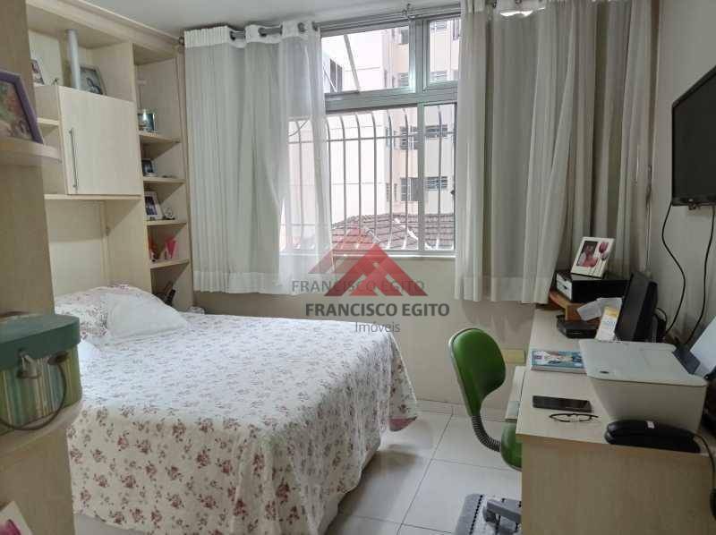 Apartamento à venda com 3 quartos, 220m² - Foto 9