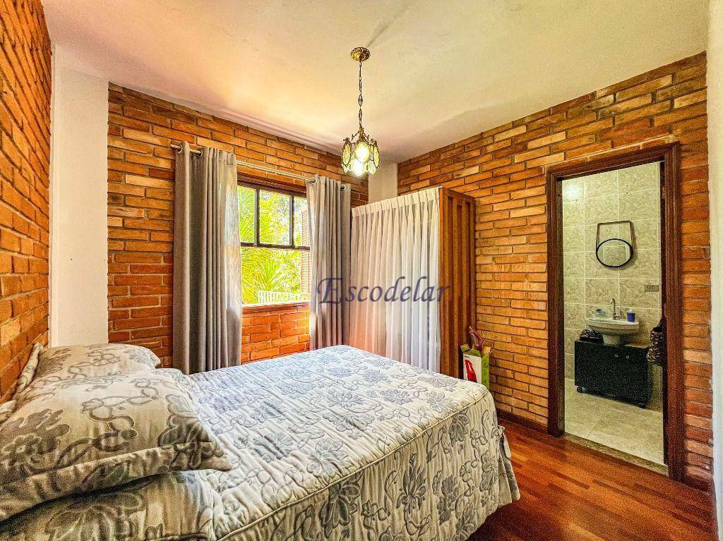 Casa de Condomínio à venda com 3 quartos, 280m² - Foto 17