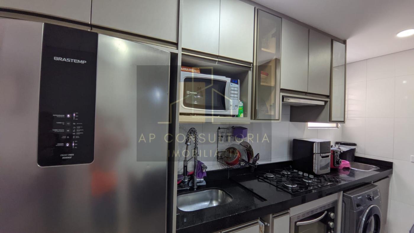 Apartamento à venda com 2 quartos, 45m² - Foto 1