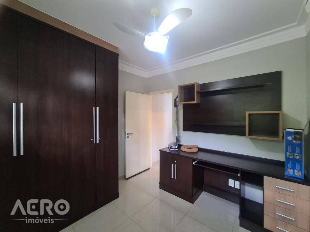 Casa de Condomínio à venda com 3 quartos, 290m² - Foto 10