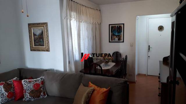 Apartamento à venda com 2 quartos, 70m² - Foto 3